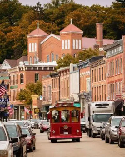 Trolley riding through the busy main street of Galena.