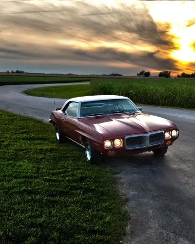 Car stopped on Route 66